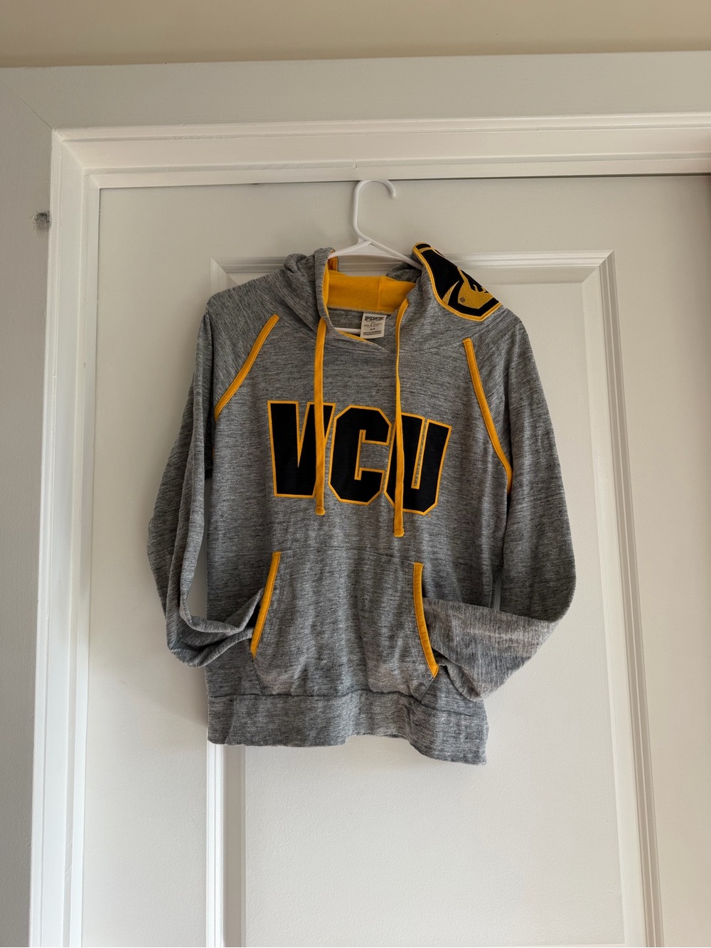 VCU Gray and Yellow Hoodie | M